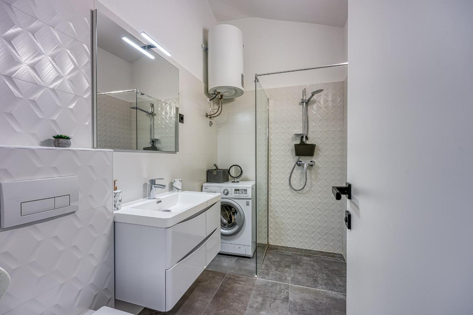 Sara Luxury In City Center Poreč Extérieur photo